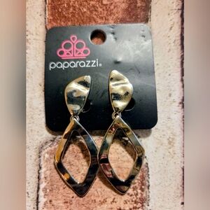 Paparazzi Clip On Silver Diamond-Shaped Earrings